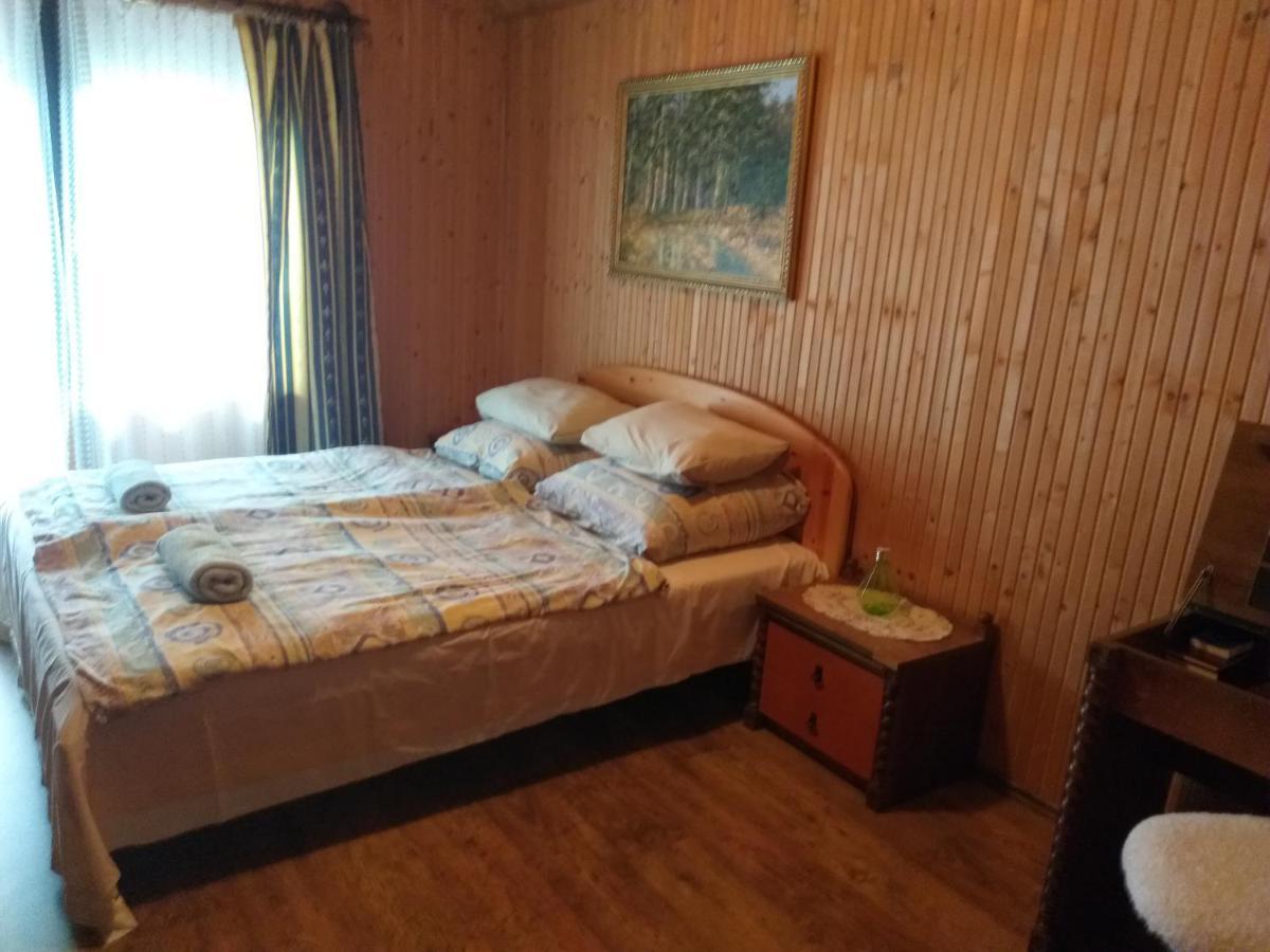 Tavasz Nyaralo Villa Poroszló Eksteriør bilde